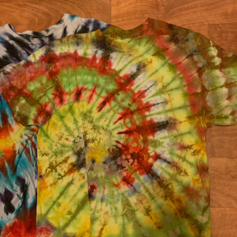 Bundle of two size large tie dye tees